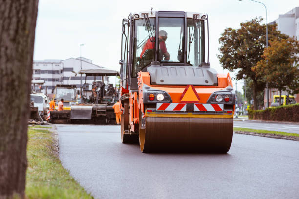 Best Driveway Paving Company  in Hinton, WV